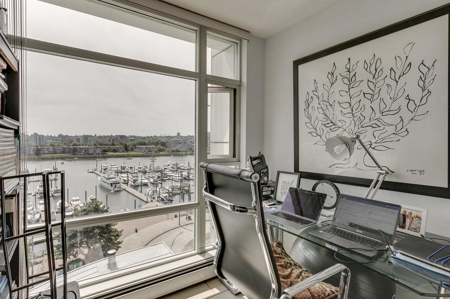 802 1199 Marinaside Crescent Vancouver, BC - 10