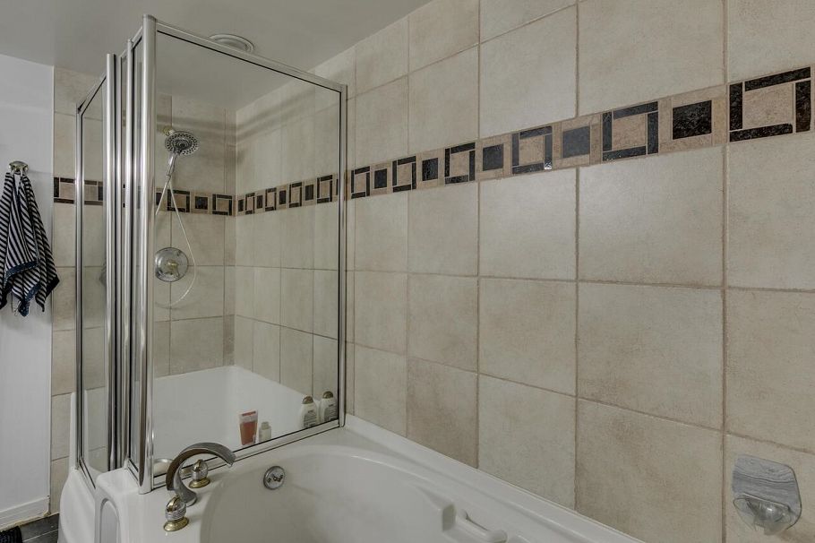 802 1199 Marinaside Crescent Vancouver, BC - 15