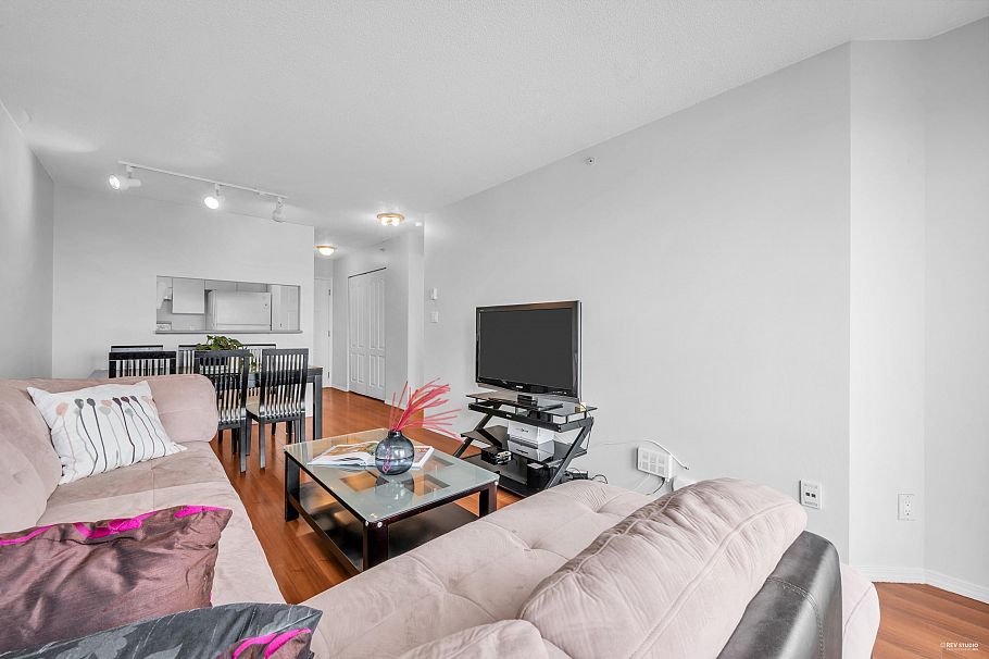 1007 3489 Ascot Place Vancouver, BC - 6