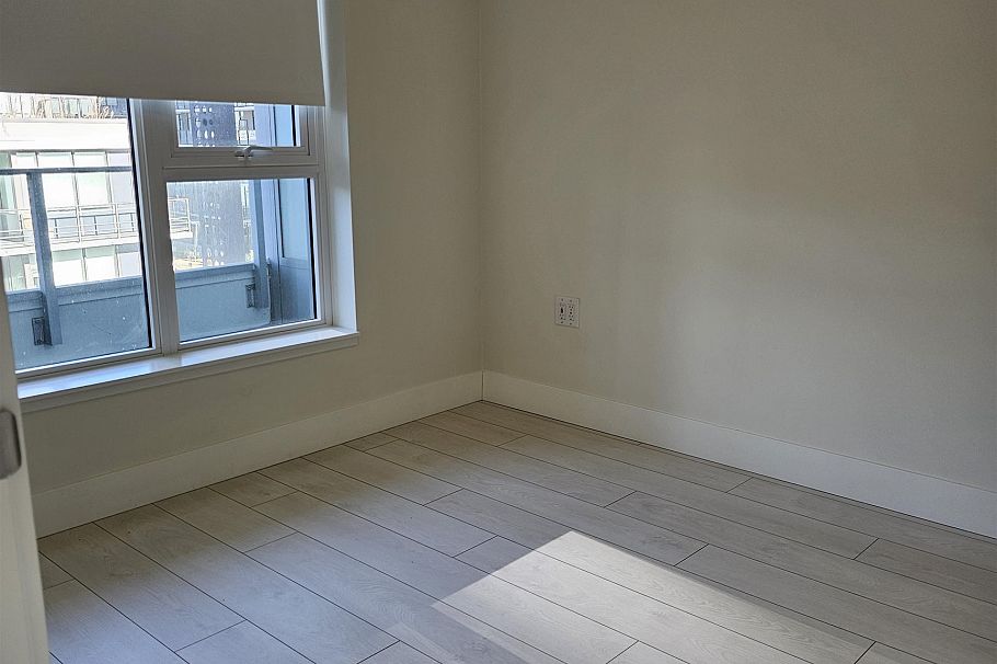 616 3438 Sawmill Crescent Vancouver, BC - 4