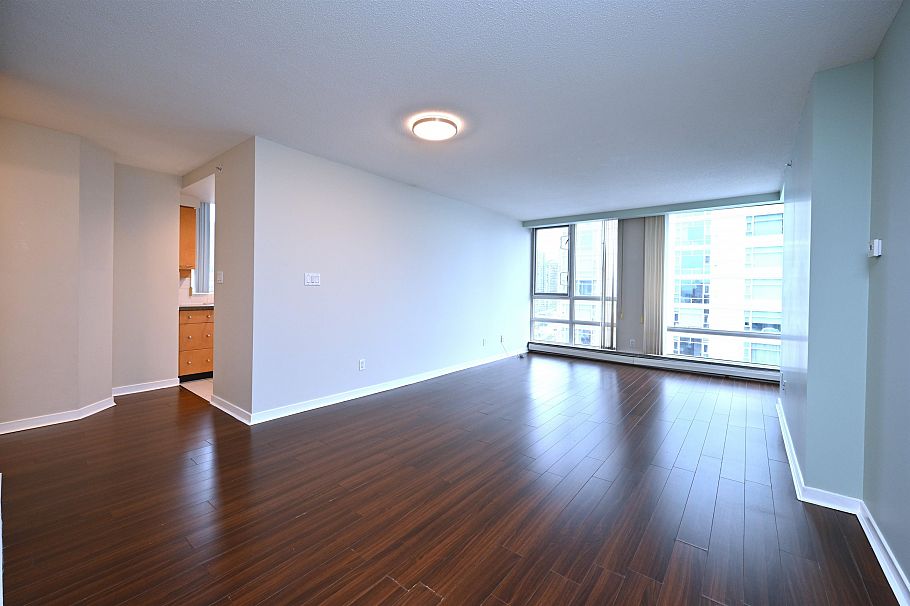 2002 1201 Marinaside Crescent Vancouver, BC - 12