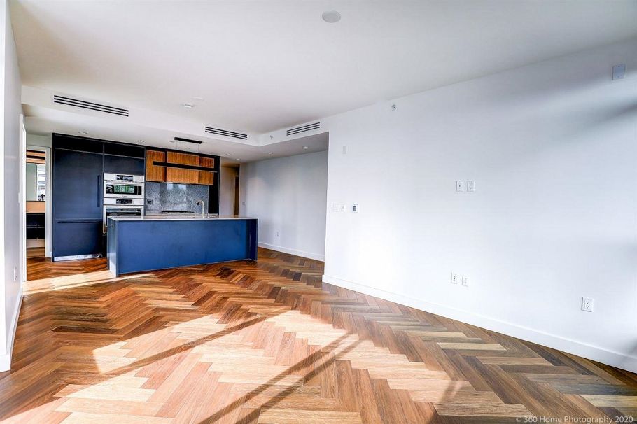 204 458 W 63rd Avenue Vancouver, BC - 3