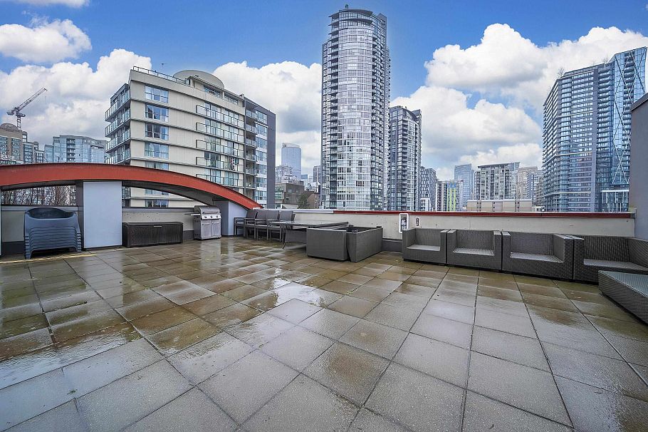 706 1238 Seymour Street Vancouver, BC - 2