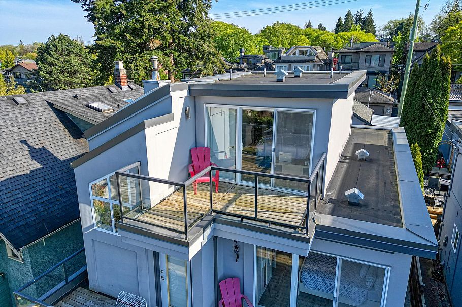 4218 W 10th Avenue Vancouver, BC - 21