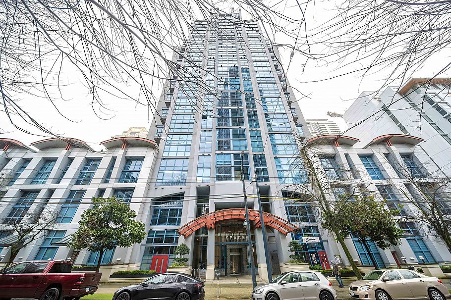 706 1238 Seymour Street Vancouver, BC - 1