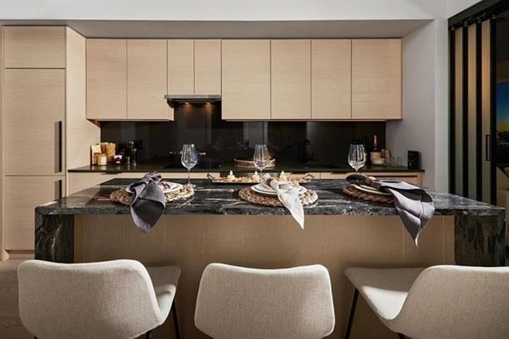 109 8030 Oak Street Vancouver, BC - 3