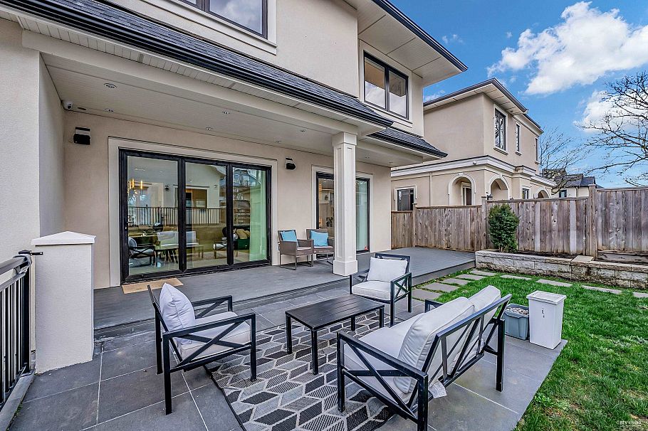 4112 W 11th Avenue Vancouver, BC - 12