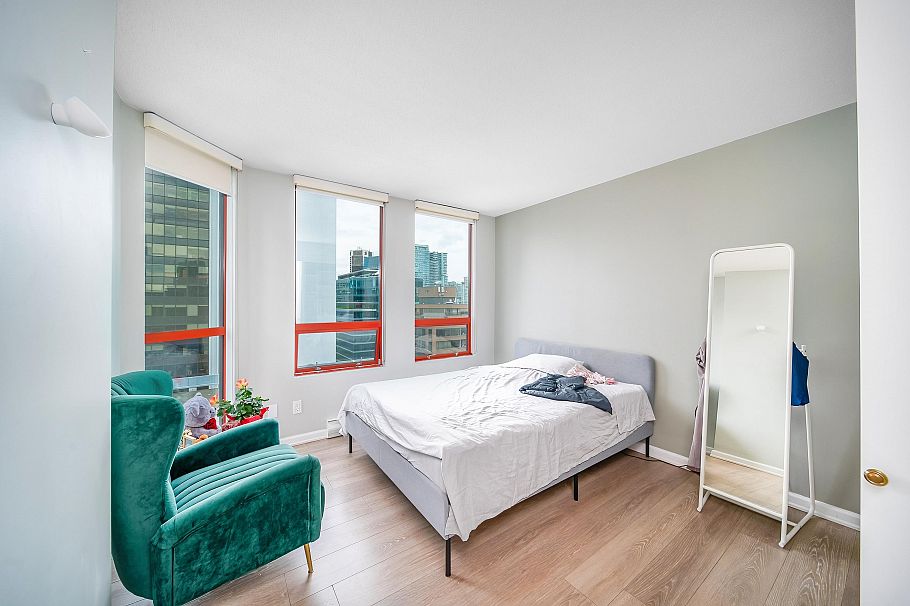 1604 811 Helmcken Street Vancouver, BC - 10