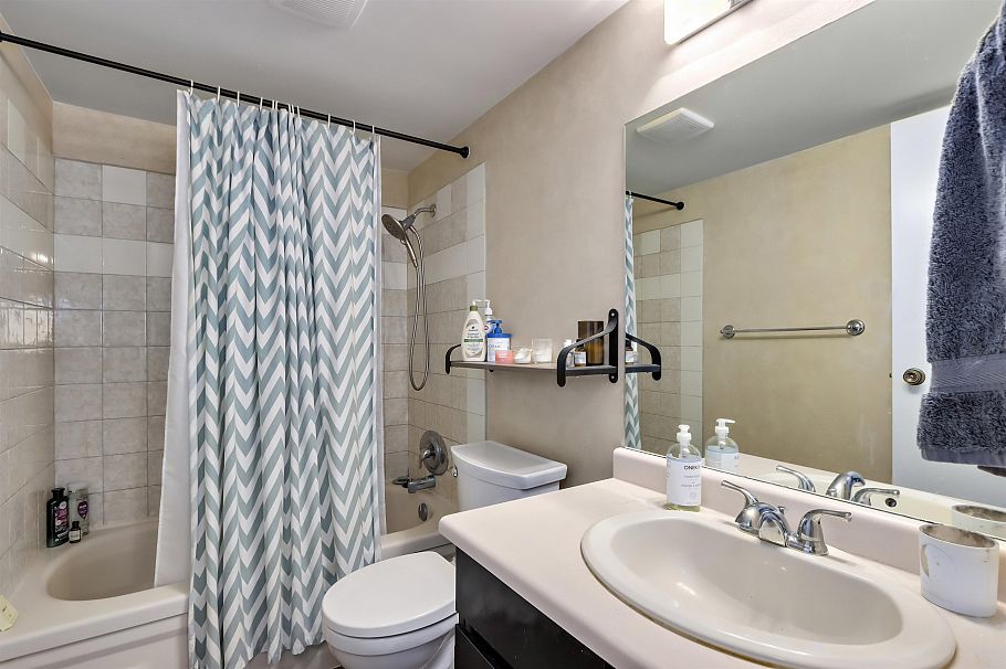 8 3250 W 4th Avenue Vancouver, BC - 14