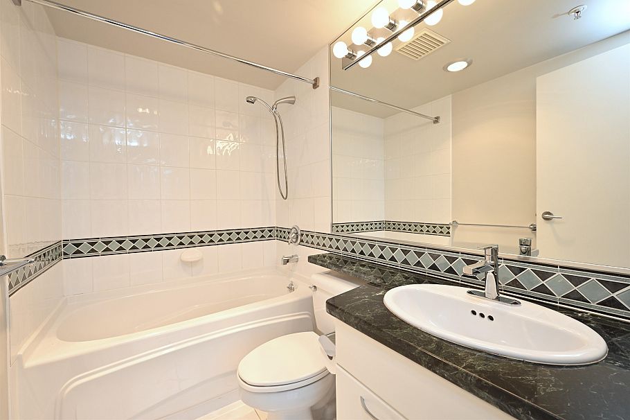 2002 1201 Marinaside Crescent Vancouver, BC - 16