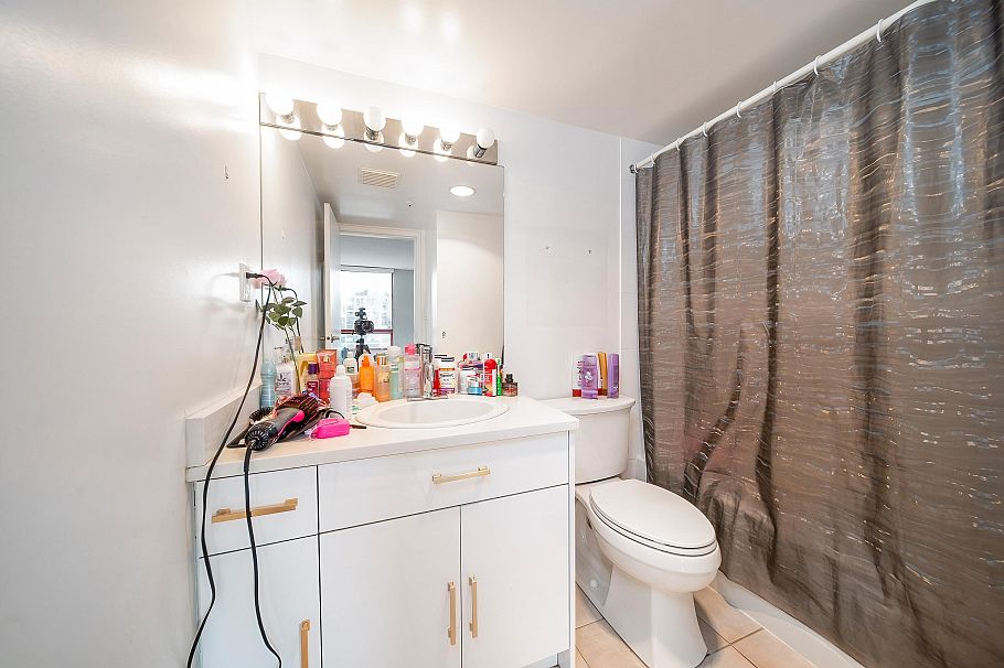 1604 811 Helmcken Street Vancouver, BC - 13