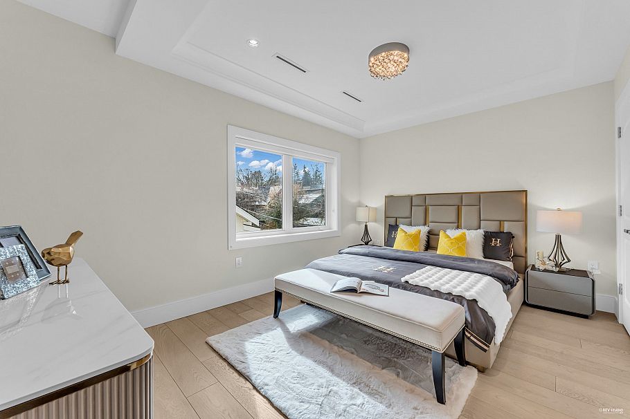 4112 W 11th Avenue Vancouver, BC - 13