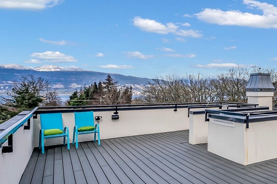 4112 W 11th Avenue Vancouver, BC - 3