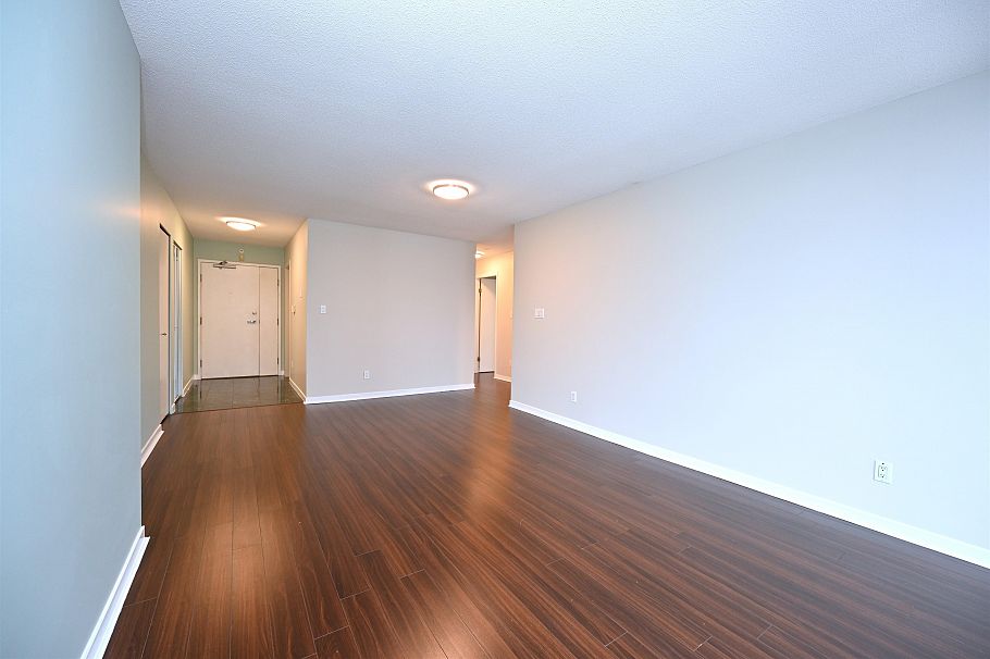 2002 1201 Marinaside Crescent Vancouver, BC - 11