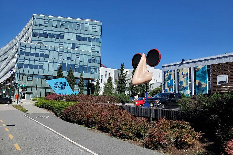 87 E 15th Avenue Vancouver, BC - 10