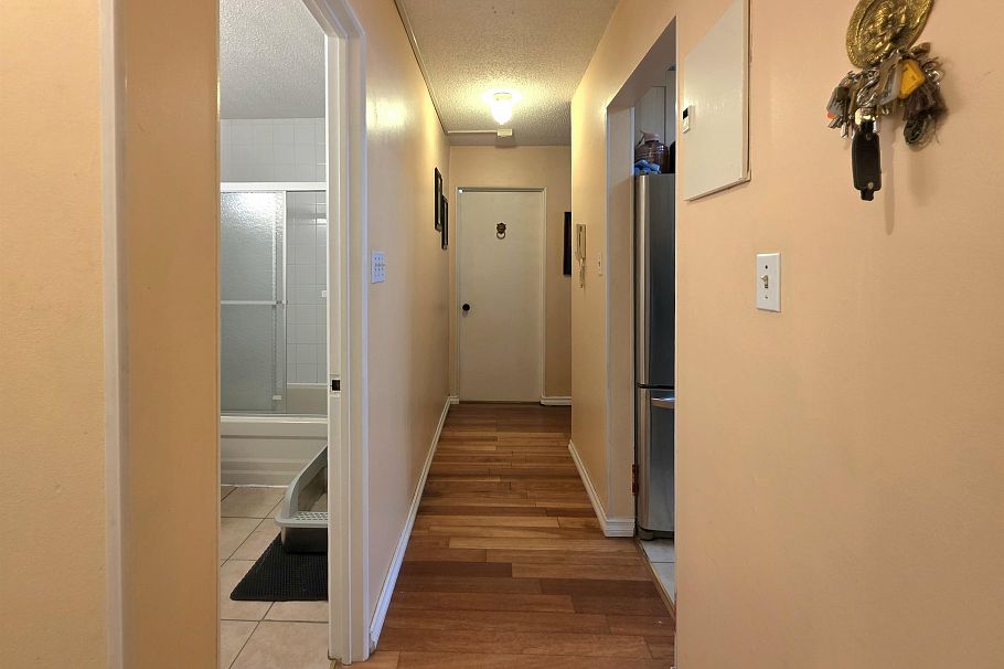 309 225 W 3rd Street North Vancouver, BC - 1