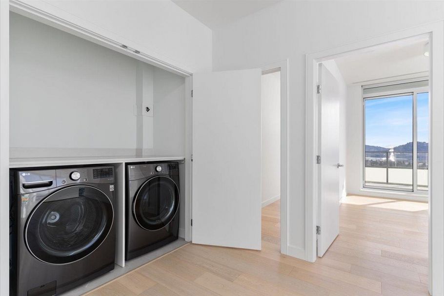 2404 1500 Fern Street North Vancouver, BC - 24