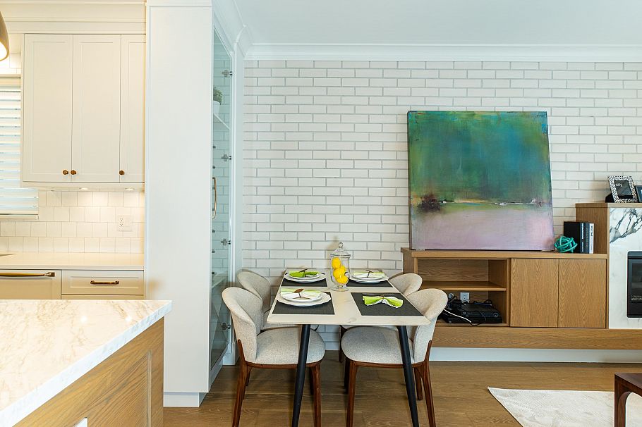 2045 E 51 Avenue Vancouver, BC - 11