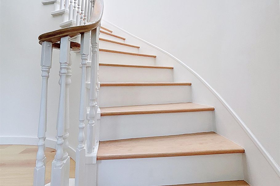 1611 E 57th Avenue Vancouver, BC - 9