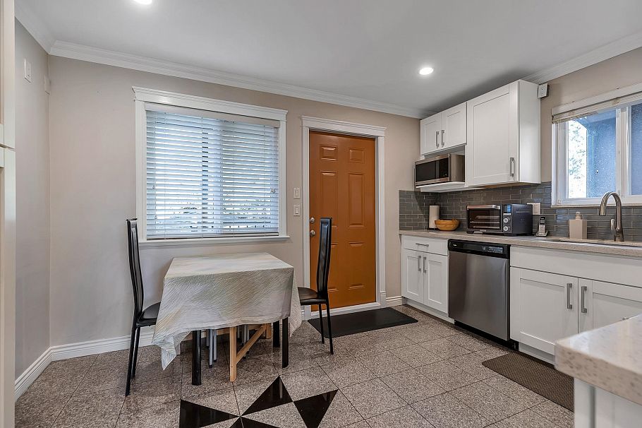 7531 Oak Street Vancouver, BC - 15