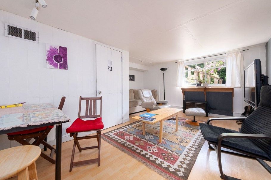 4579 W 11th Avenue Vancouver, BC - 7