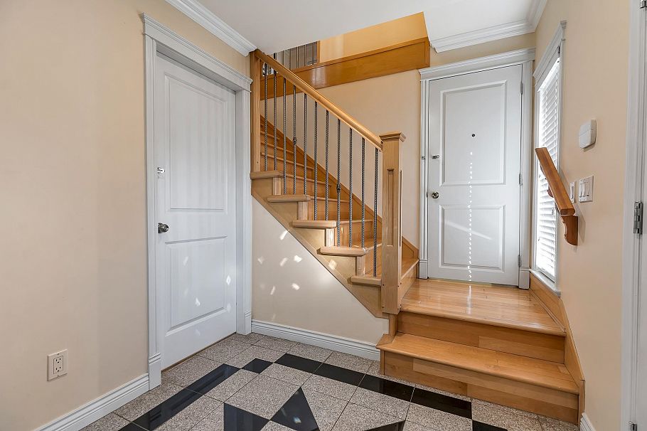 7531 Oak Street Vancouver, BC - 10