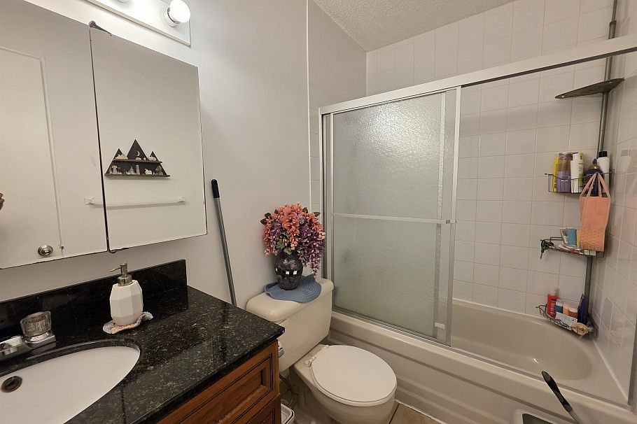 309 225 W 3rd Street North Vancouver, BC - 17