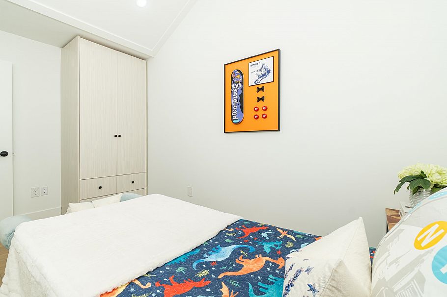 2045 E 51 Avenue Vancouver, BC - 20