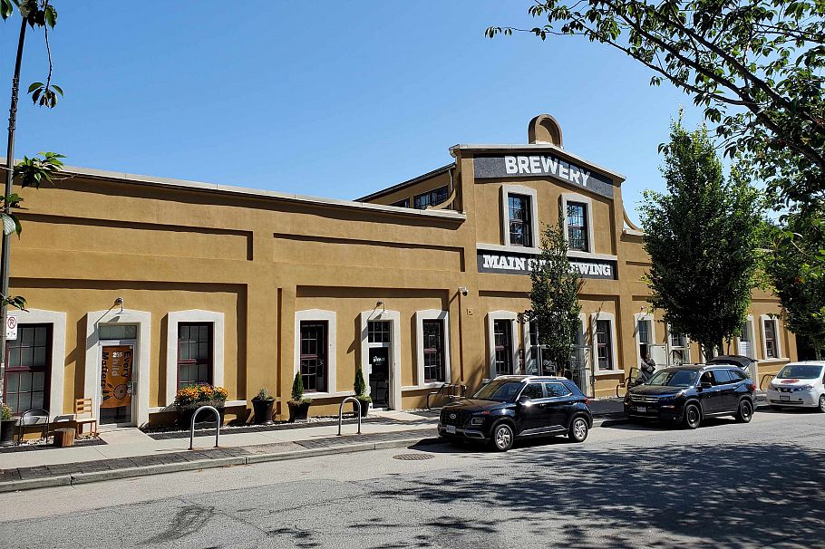 87 E 15th Avenue Vancouver, BC - 15