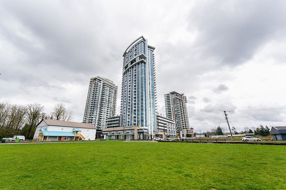 1202 1500 Fern Street North Vancouver, BC - 2