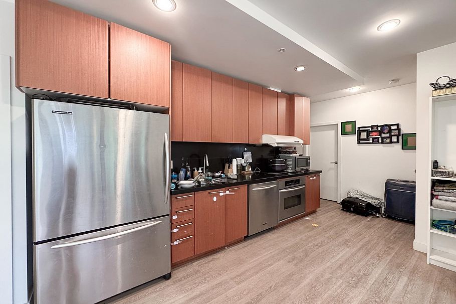 409 1333 W Georgia Street Vancouver, BC - 9