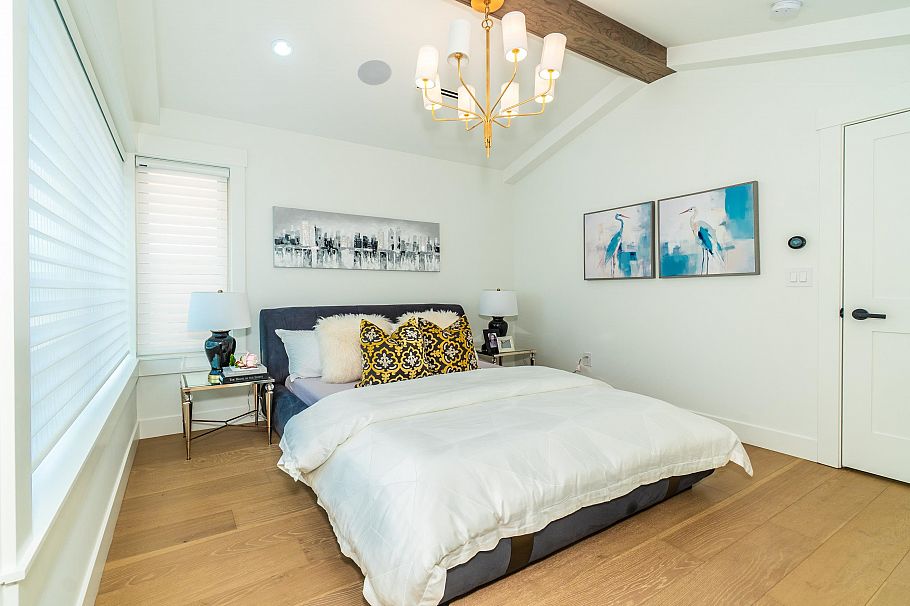 2045 E 51 Avenue Vancouver, BC - 15