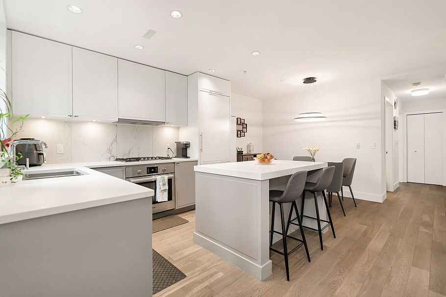 7619 Yukon Street Vancouver, BC - 10