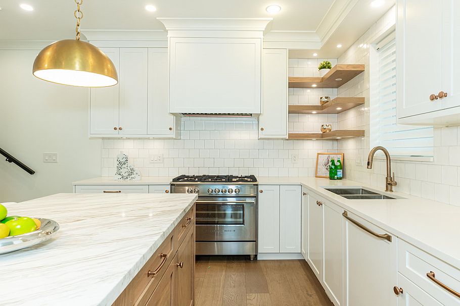 2045 E 51 Avenue Vancouver, BC - 7