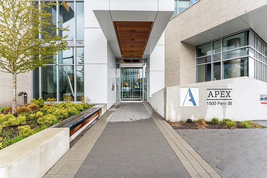 1202 1500 Fern Street North Vancouver, BC - 30