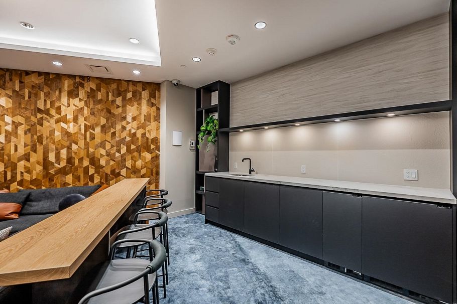 1202 1500 Fern Street North Vancouver, BC - 34