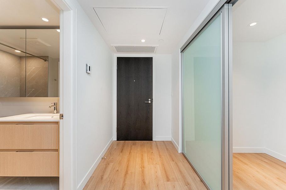 1202 1500 Fern Street North Vancouver, BC - 3