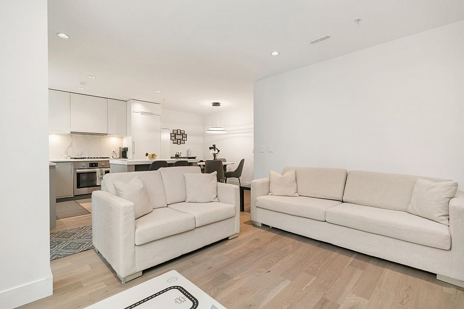 7619 Yukon Street Vancouver, BC - 8