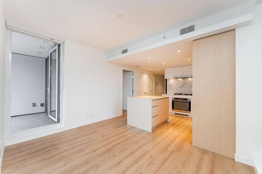 1202 1500 Fern Street North Vancouver, BC - 13