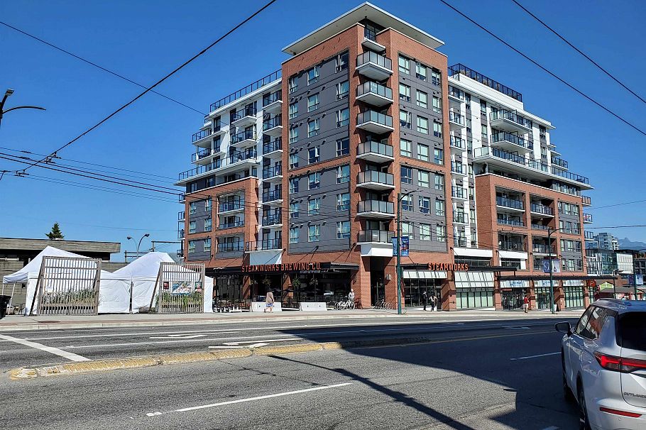 87 E 15th Avenue Vancouver, BC - 16