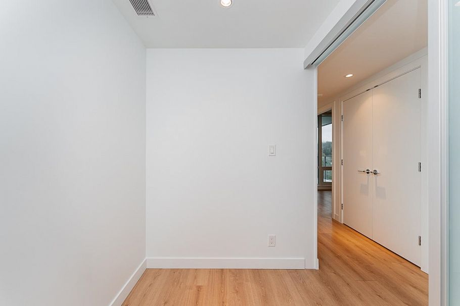 1202 1500 Fern Street North Vancouver, BC - 20