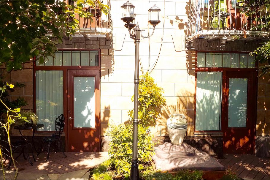 368 E 33rd Avenue Vancouver, BC - 8