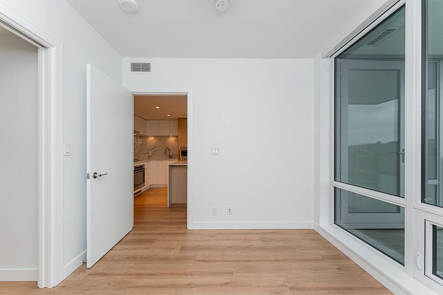 1202 1500 Fern Street North Vancouver, BC - 15