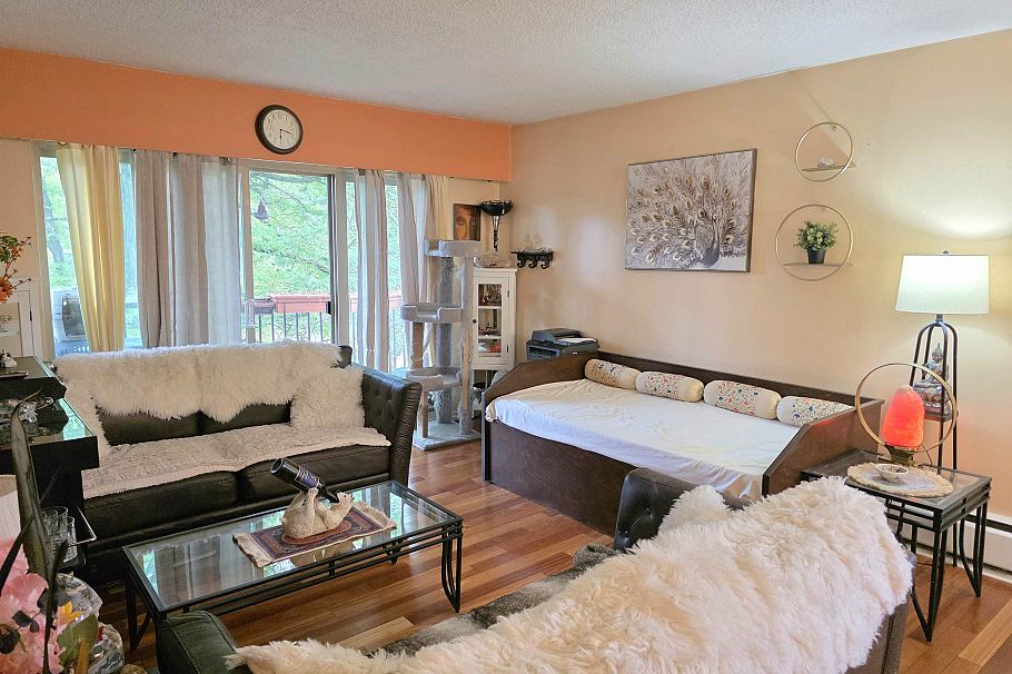 309 225 W 3rd Street North Vancouver, BC - 2