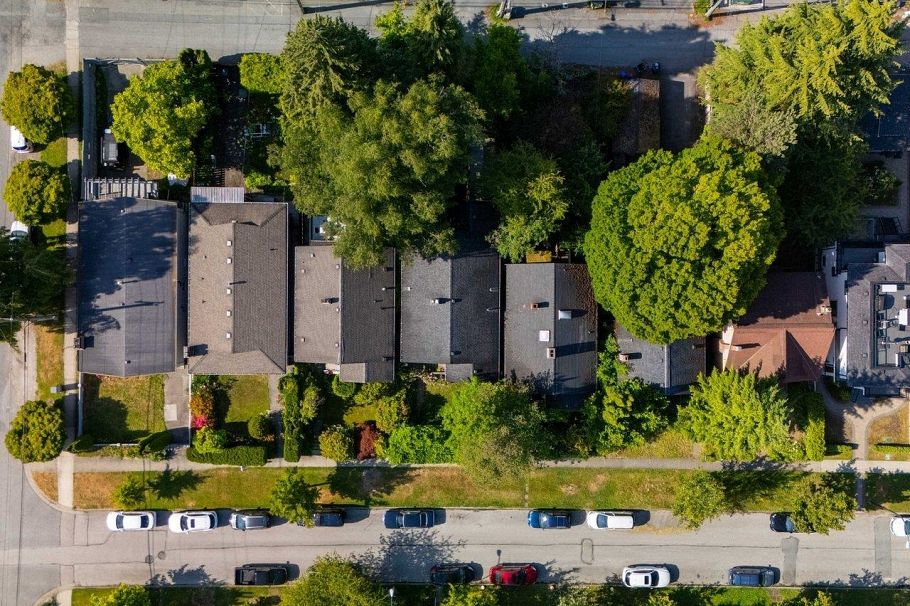 4579 W 11th Avenue Vancouver, BC - 21