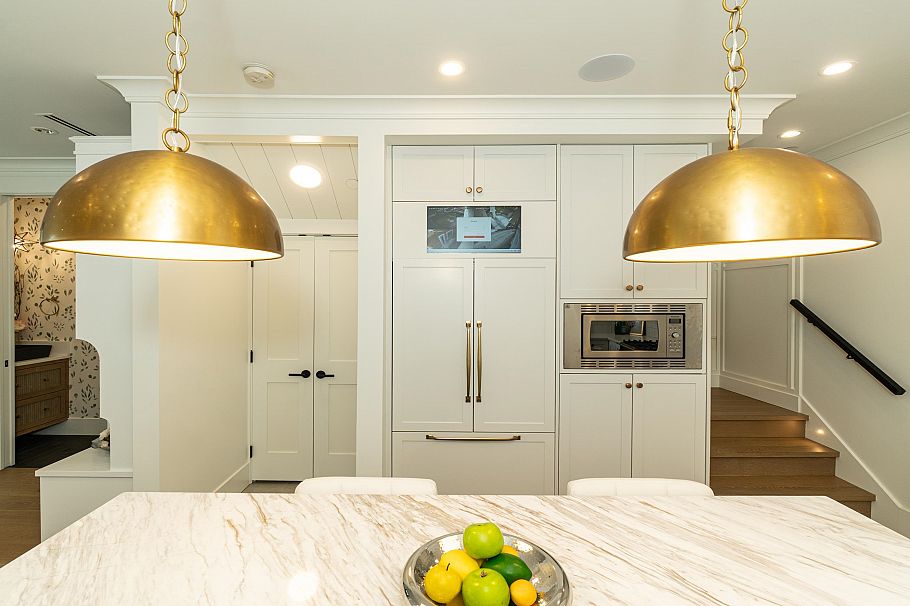 2045 E 51 Avenue Vancouver, BC - 12