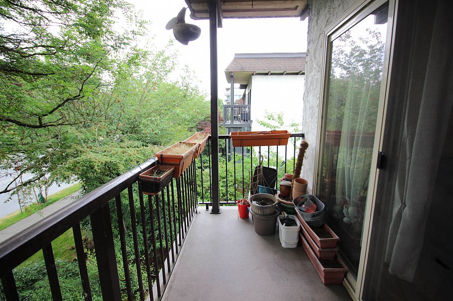 309 225 W 3rd Street North Vancouver, BC - 24