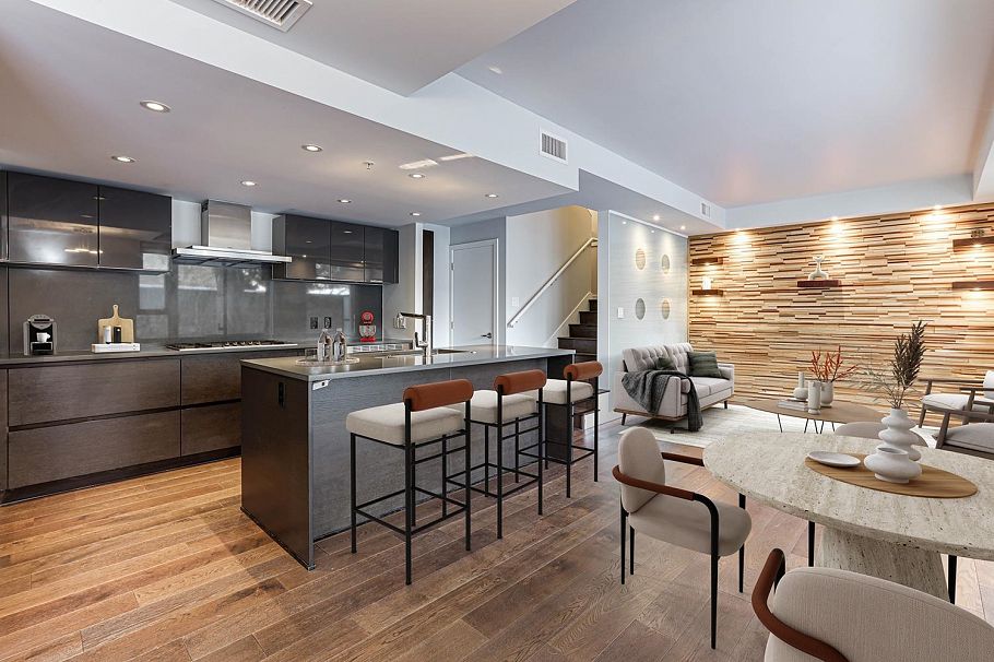 1503 Atlas Lane Vancouver, BC - 1