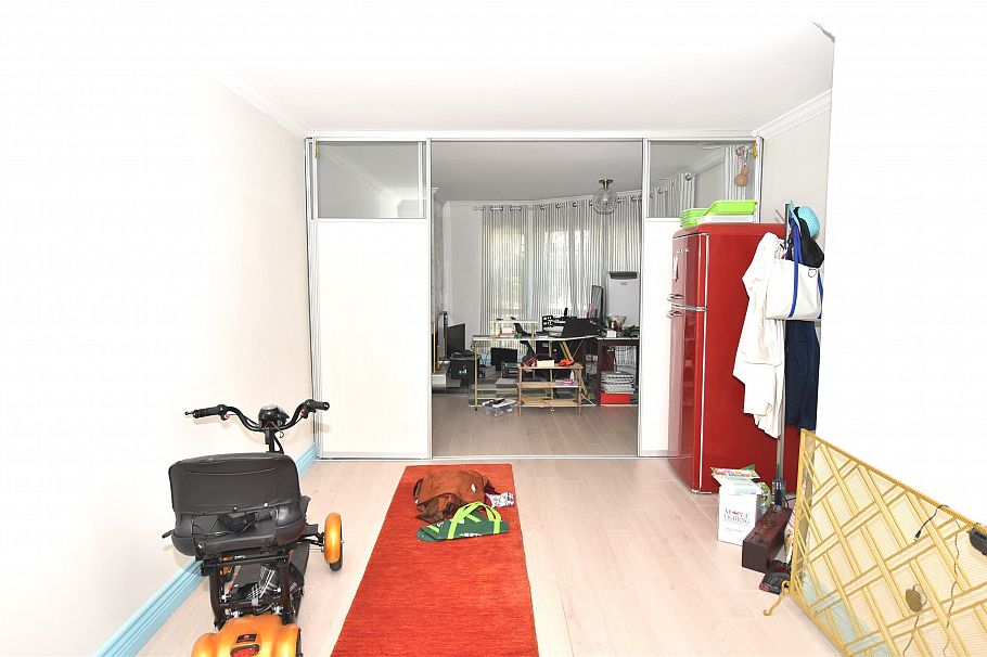 106 1510 Nelson Street Vancouver, BC - 3