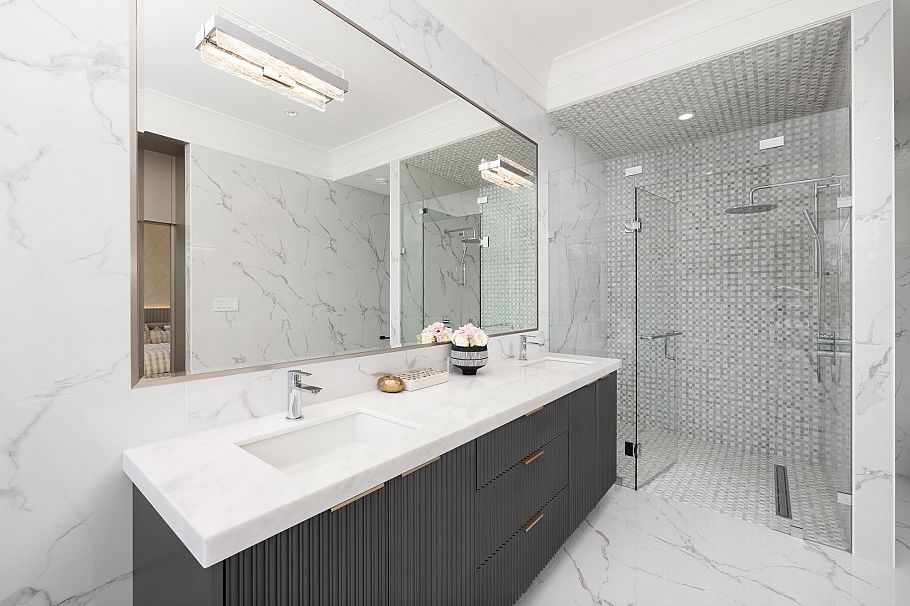 7061 Adera Street Vancouver, BC - 39